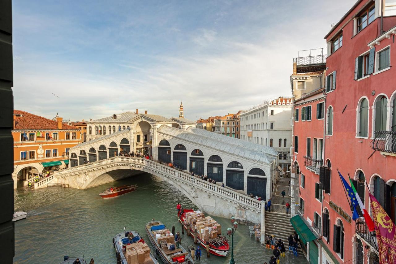 البندقية Rialto Canal View Apartment المظهر الخارجي الصورة